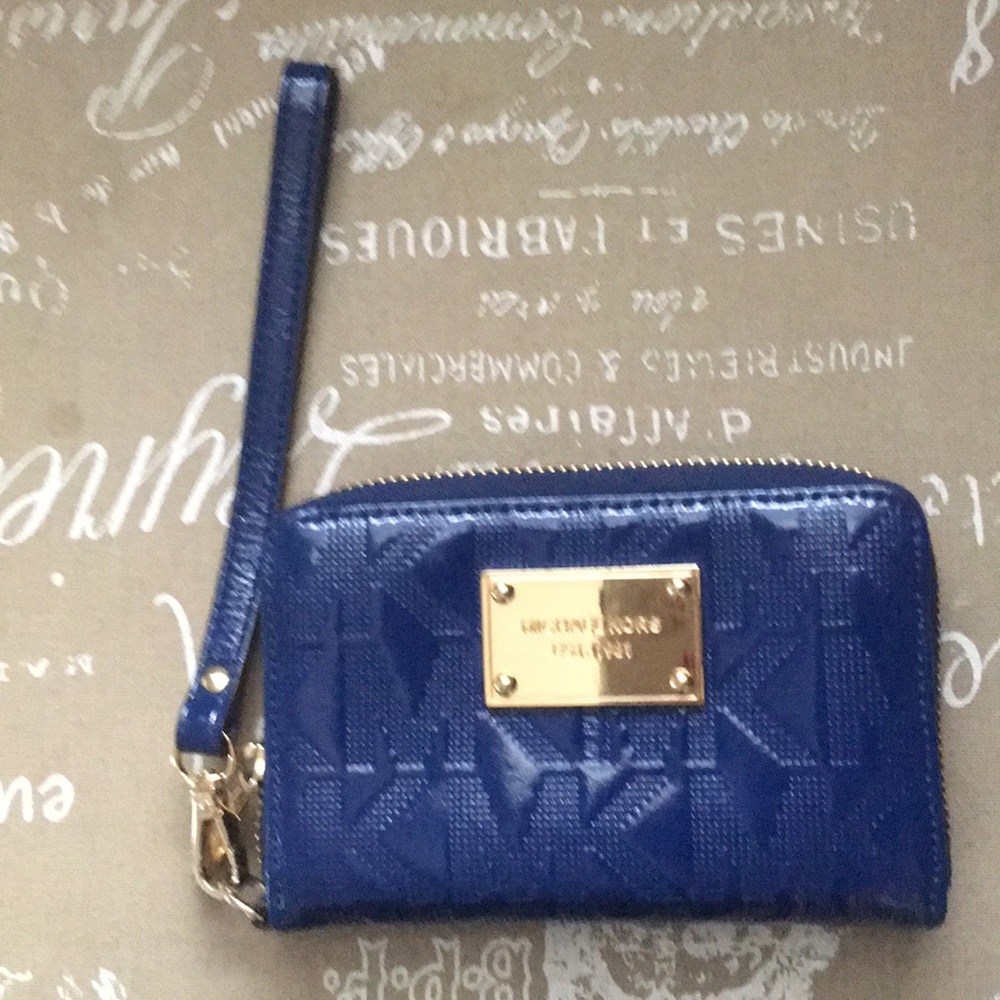 Michael kors royal blue wristlet EUC